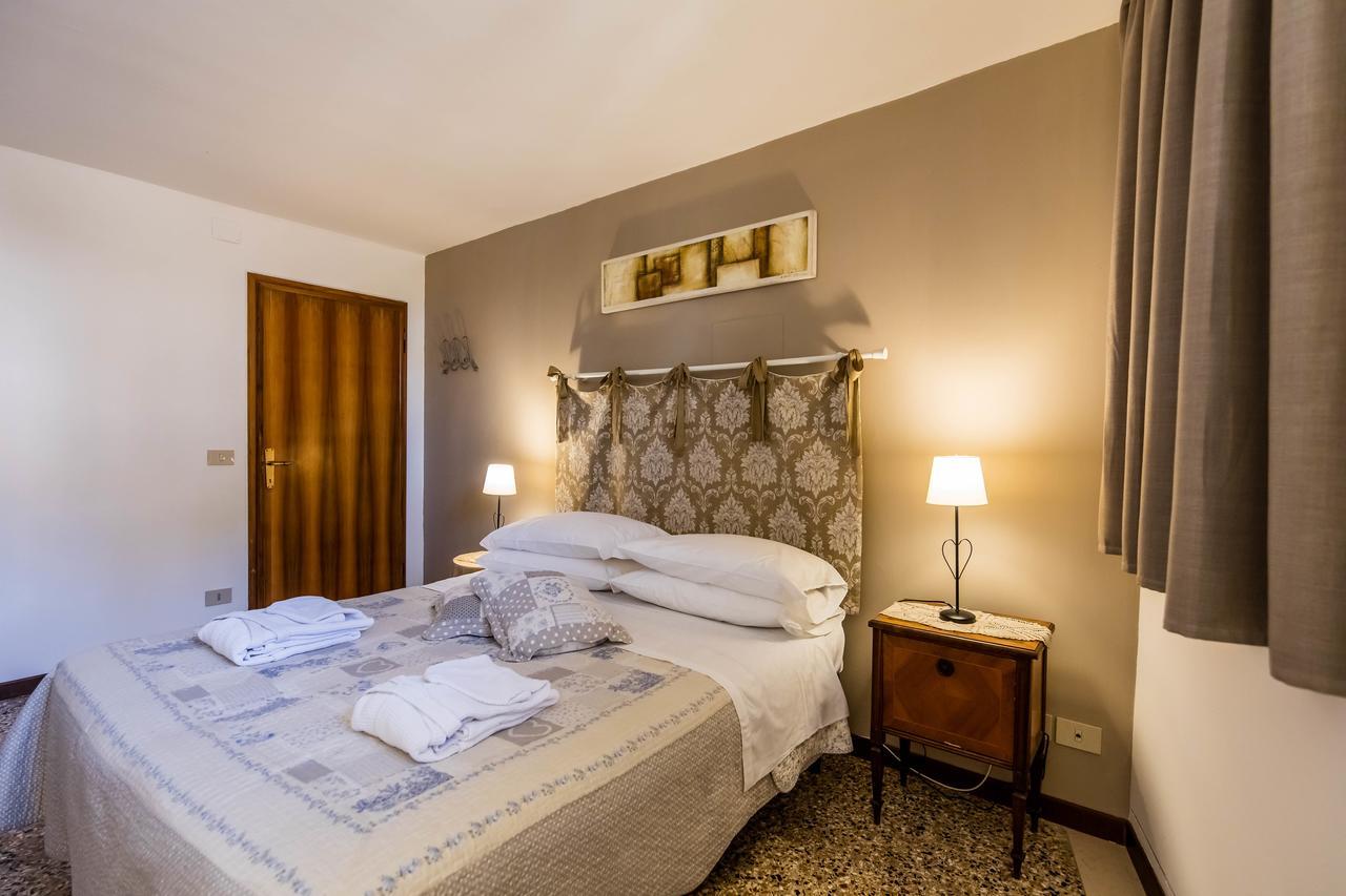 And - Private In Shared Guest house