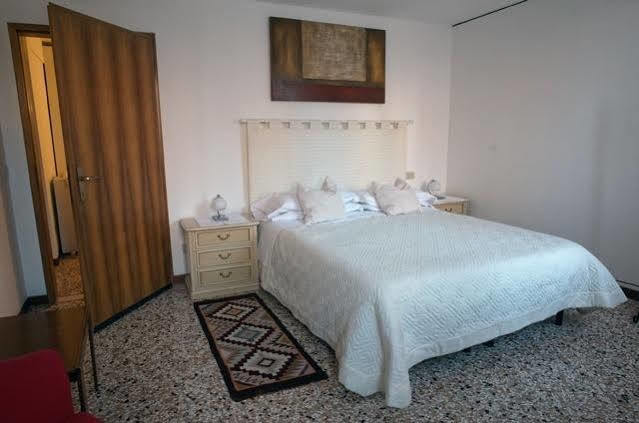 And - Private In Shared Guest house 2*