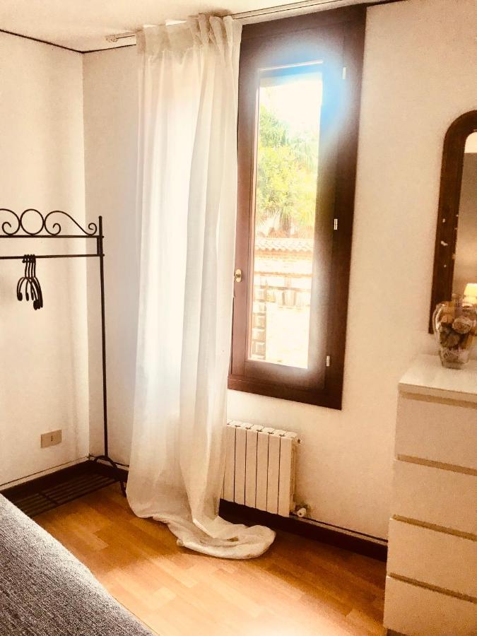And - Private In Shared 2* Venecia